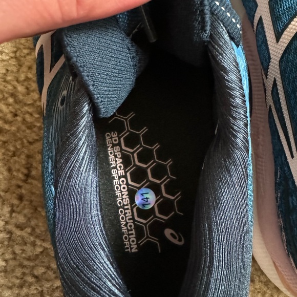 ASICS Gel Nimbus 24 - Picture 4 of 10